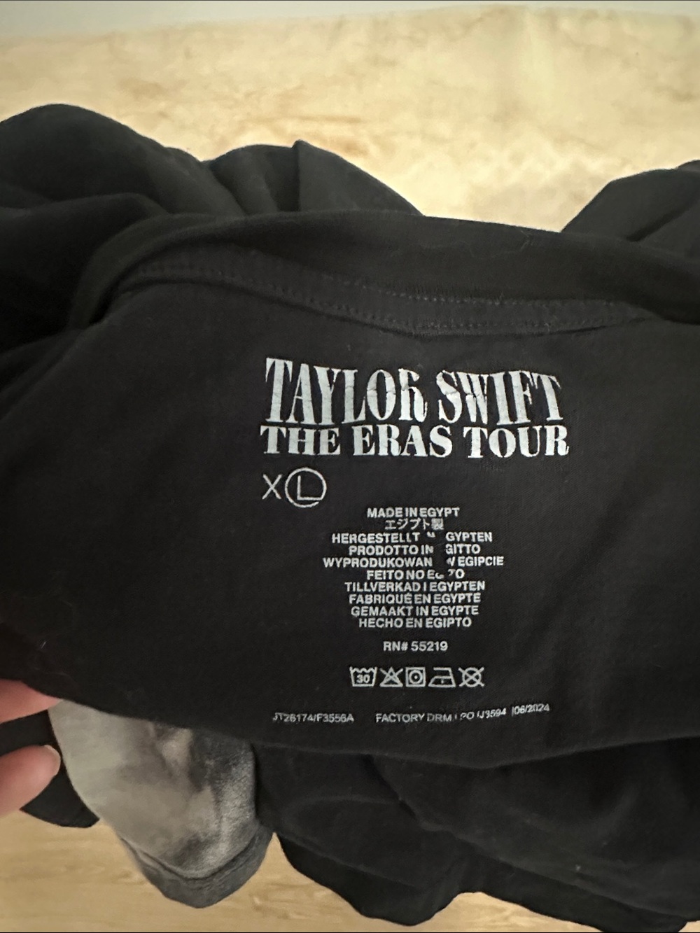 Taylor Swift Eras Tour Black L/S TTPD shirt XL - Picture 3 of 3